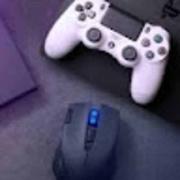 Meet your Posher, Buzz - Picture 1 of 1